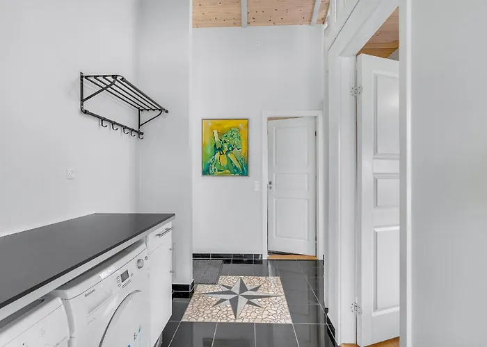 Skovridervaenget Rudkobing Denmark I * Spodsbjerg